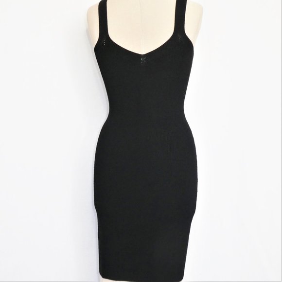 Elegant Black Mini Dress - Picture 13 of 16